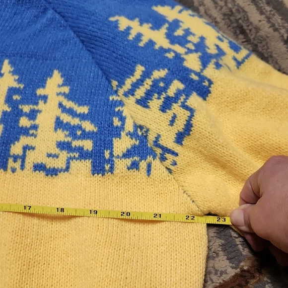 Vintage Blue and Yellow Women's Crewneck Sweater - Picture 7 of 13